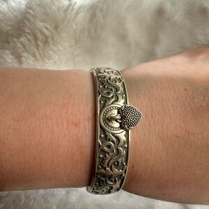 Rare Vintage Brighton Retired Scroll Hinged Bangle w/ Heart Charm